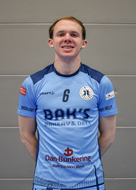 Nr. 6 C.J. Rains  - Libero - USA